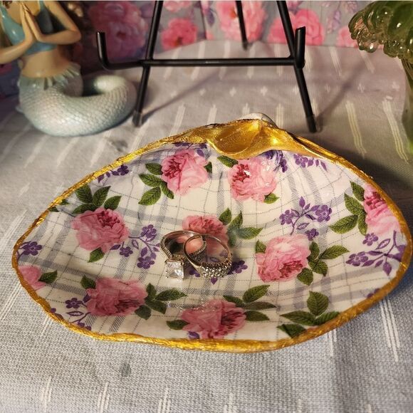 DECOUPAGE CLAM SHELL - Picture 3 of 7